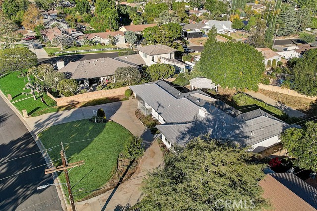 11200 Jellico Avenue, Granada Hills CA: https://media.crmls.org/medias/1ad63e1c-0dba-49c5-a3df-a3aee256ee78.jpg