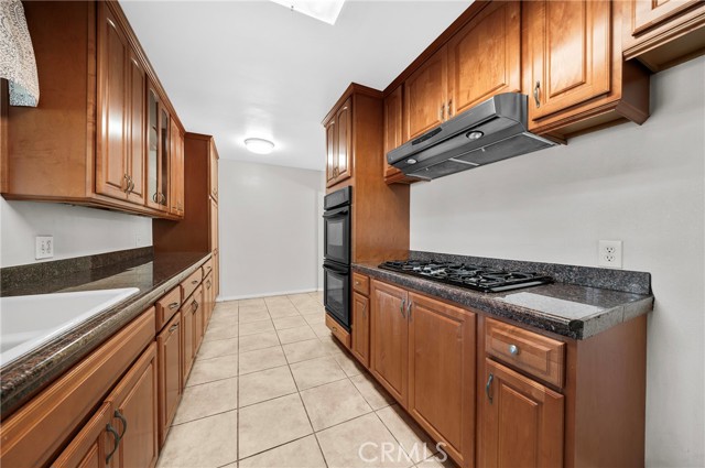 Detail Gallery Image 3 of 28 For 386 W 16th St, Upland,  CA 91784 - 4 Beds | 2 Baths