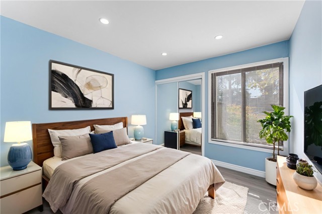 Detail Gallery Image 6 of 48 For 15511 Sherman Way #1,  Van Nuys,  CA 91406 - 2 Beds | 2 Baths