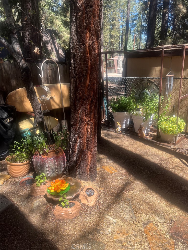 https://media.crmls.org/medias/1ad959d8-4efe-4a4a-aaa0-eca4edfbc480.jpg?preset=X-Large