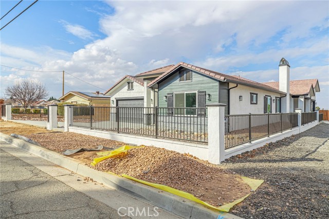 5629 Avenue M-8, Palmdale, California 93551, 4 Bedrooms Bedrooms, ,3 BathroomsBathrooms,Single Family Residence,For Sale,Avenue M-8,SR24211219