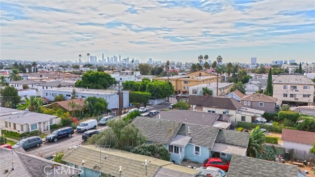 Detail Gallery Image 4 of 6 For 1269 N Harvard Bld, Los Angeles,  CA 90029 - 2 Beds | 1 Baths