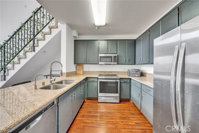 625 S Berendo Street, Los Angeles CA: https://media.crmls.org/medias/1ada8767-a30f-486b-91db-2e898aa5d33a.jpg