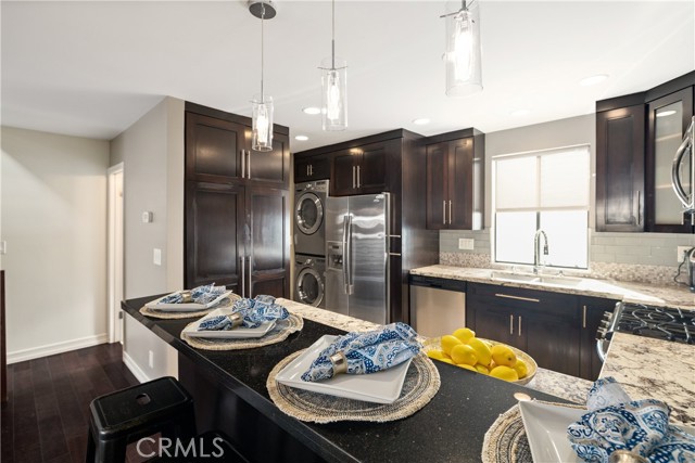 2609 Nelson Avenue, Redondo Beach, California 90278, 2 Bedrooms Bedrooms, ,1 BathroomBathrooms,Residential,Sold,Nelson,SB21204814