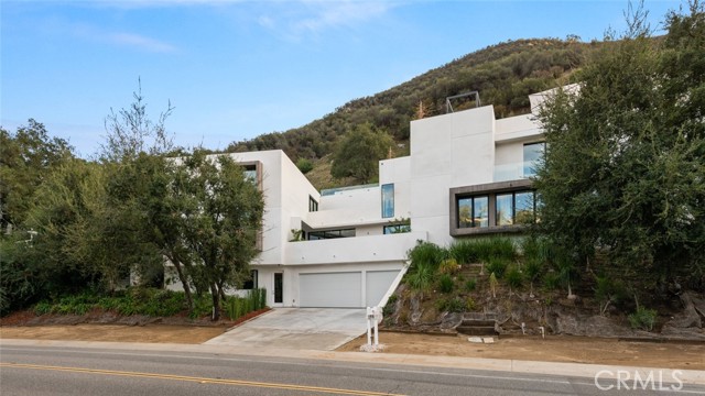 158 Bell Canyon Road, Bell Canyon CA: https://media.crmls.org/medias/1adaa556-bba0-46e9-90d8-12b2c845f7be.jpg