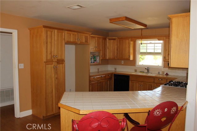 30875 Morningside Street, Lucerne Valley CA: https://media.crmls.org/medias/1adbec43-5a54-465f-977c-903118fc639e.jpg
