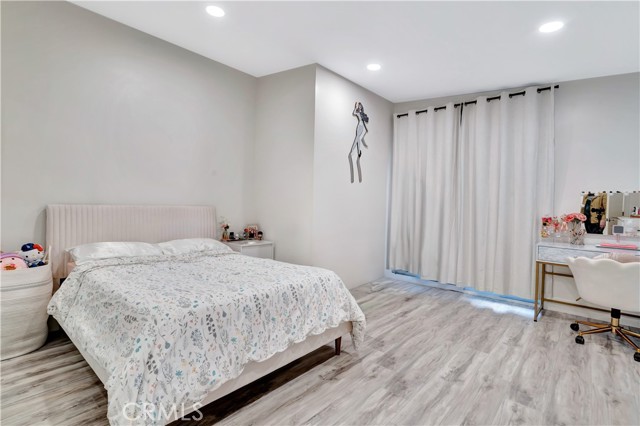 19513 Cantara Street photo 67