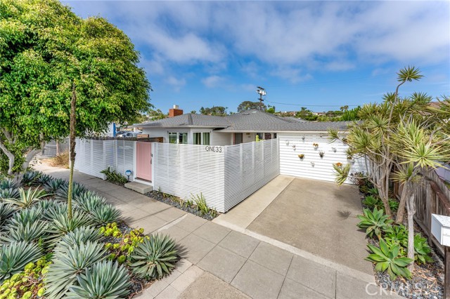 Detail Gallery Image 1 of 1 For 133 2nd St, Encinitas,  CA 92024 - 2 Beds | 2/1 Baths