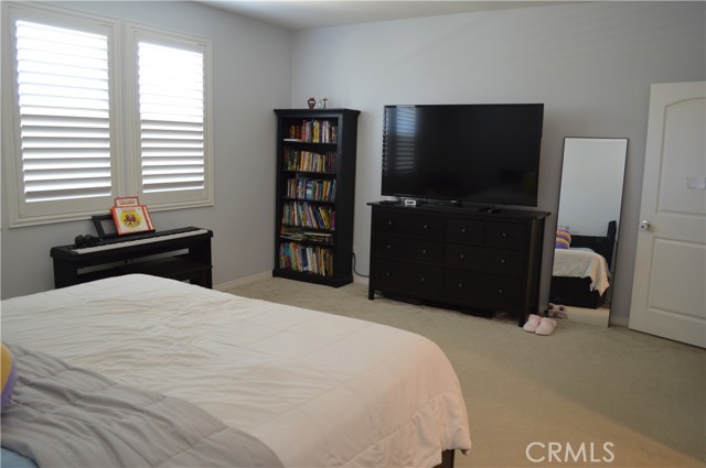 Detail Gallery Image 13 of 58 For 17026 Schneider St, Fontana,  CA 92336 - 5 Beds | 4 Baths