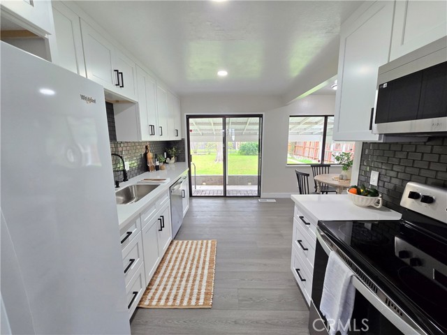 Detail Gallery Image 4 of 31 For 64 E Tehama, Orland,  CA 95963 - 3 Beds | 1 Baths