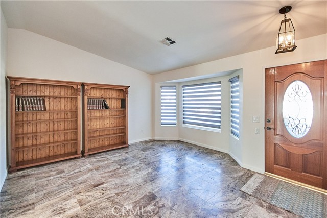 Detail Gallery Image 4 of 23 For 865 Featherwood Dr, Diamond Bar,  CA 91765 - 4 Beds | 3 Baths