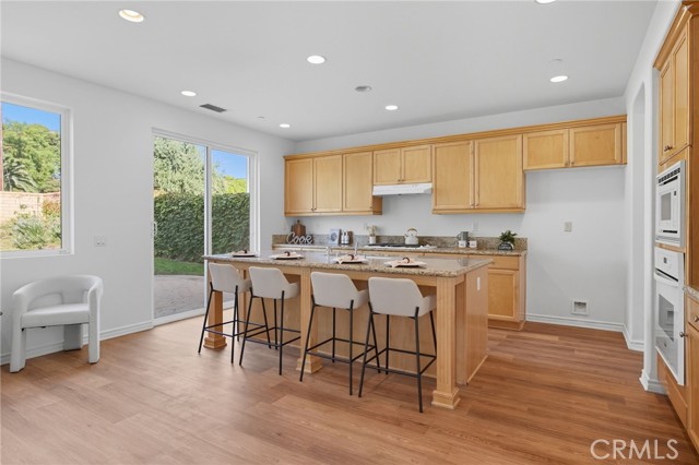 Detail Gallery Image 18 of 53 For 13346 Los Olivos Rd, Sylmar,  CA 91342 - 4 Beds | 4 Baths