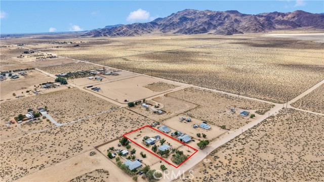 10378 Willow Wells Avenue, Lucerne Valley CA: https://media.crmls.org/medias/1ade721f-da72-4cfa-ac0a-bccca4950bed.jpg