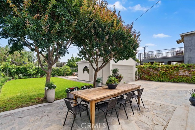 340 Broadway, Costa Mesa CA: https://media.crmls.org/medias/1adeb27a-e407-4a8a-8fad-72df1d2da3de.jpg