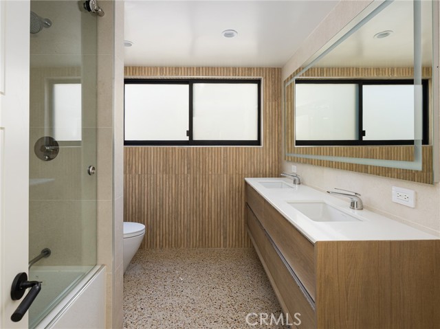 Detail Gallery Image 48 of 62 For 355 Hillcrest St, El Segundo,  CA 90245 - 5 Beds | 3 Baths