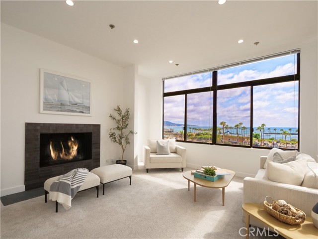 110 The Village, Redondo Beach, California 90277, 2 Bedrooms Bedrooms, ,2 BathroomsBathrooms,Residential,For Sale,The Village,PV25137850