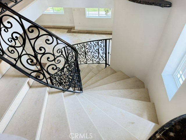 https://media.crmls.org/medias/1ae0768f-6324-41fb-baed-b65f4a0eb0a0.jpg?preset=X-Large