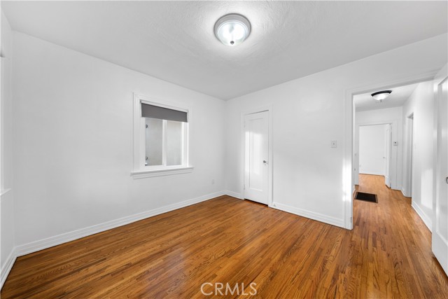 Detail Gallery Image 32 of 38 For 4260 Mcconnell Bld, Los Angeles,  CA 90066 - 2 Beds | 1 Baths