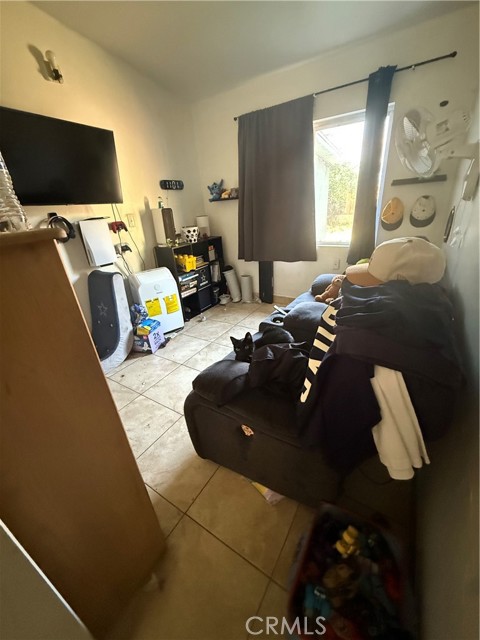 Detail Gallery Image 7 of 10 For 915 Stichman Ave, La Puente,  CA 91746 - 5 Beds | 2 Baths