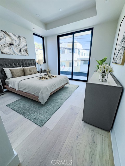 Detail Gallery Image 20 of 56 For 404 16th St, Manhattan Beach,  CA 90266 - 5 Beds | 5/2 Baths