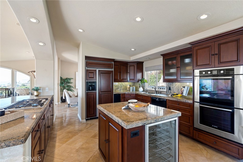 1ae303e8 2916 4f3f 8254 3a3b38f4383d