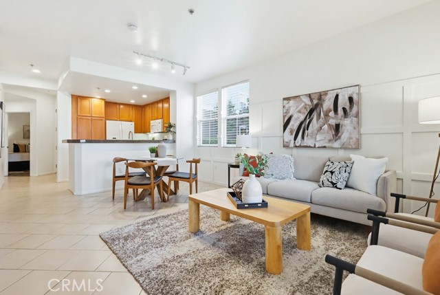 Image 4 of 75 For 13075 Pacific Promenade  115