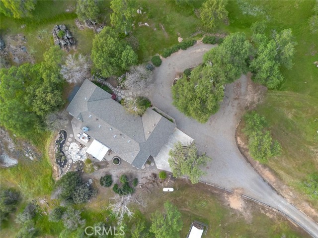 41797 River Knolls Way, Coarsegold CA: https://media.crmls.org/medias/1ae3dc75-6ddf-4f0e-8f71-77844f86b9fd.jpg