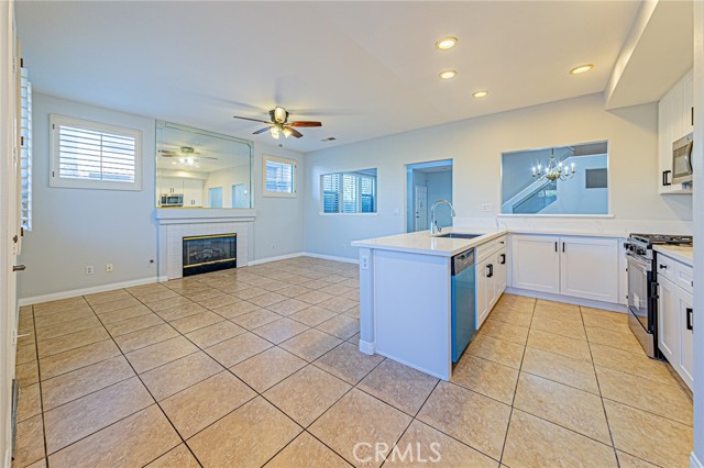 Detail Gallery Image 5 of 24 For 2030 Villa Del Lago #B,  Chino Hills,  CA 91709 - 3 Beds | 2/1 Baths