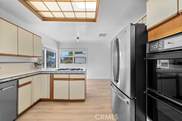 23002 Kathryn Avenue, Torrance CA: https://media.crmls.org/medias/1ae481b6-0053-4afa-812e-fb5bda9742d5.jpg