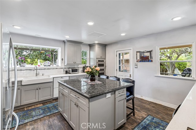 Image 12 of 43 For 5729 Grandview Avenue