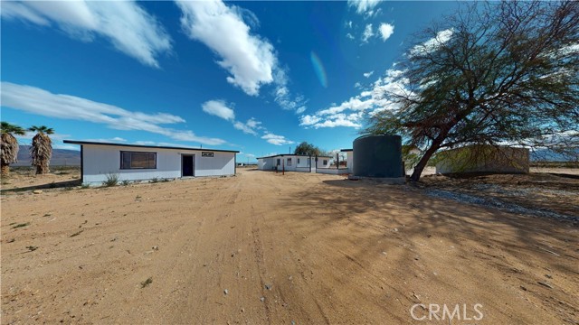 Detail Gallery Image 8 of 45 For 2580 Marks, Twentynine Palms,  CA 92277 - 4 Beds | 2 Baths