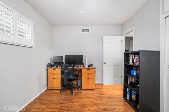 Detail Gallery Image 23 of 48 For 1032 E Lemon Ave, Glendora,  CA 91741 - 3 Beds | 1/1 Baths