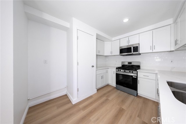 Detail Gallery Image 2 of 19 For 7951 Primrose Ln, Highland,  CA 92346 - 3 Beds | 2 Baths