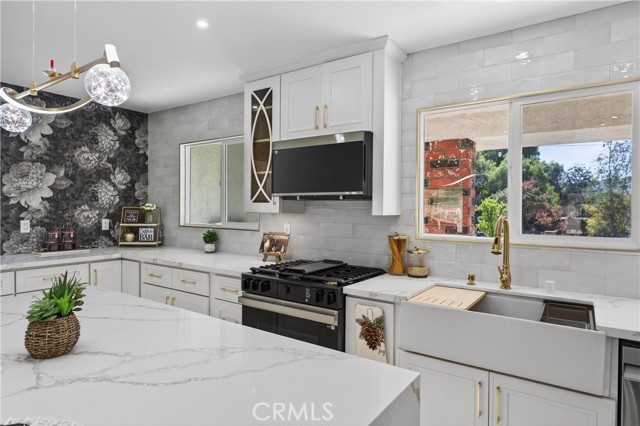 Detail Gallery Image 22 of 68 For 11891 San Timoteo Canyon Rd, Redlands,  CA 92373 - 4 Beds | 4 Baths