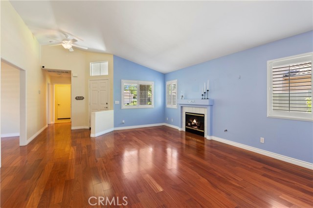 23998 Via Astuto, Murrieta CA: https://media.crmls.org/medias/1ae84bd5-a0d8-498f-8abe-56226075747b.jpg