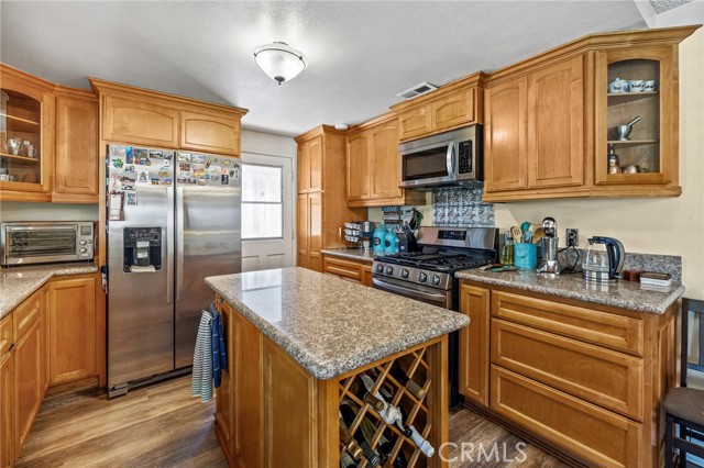 5644 Wadsworth Avenue, Highland CA: https://media.crmls.org/medias/1ae8dc76-6ca3-4cf9-8d33-8e05a4c46732.jpg
