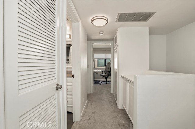 Detail Gallery Image 26 of 38 For 209 S Oakland Ave #D,  Pasadena,  CA 91101 - 3 Beds | 2/1 Baths