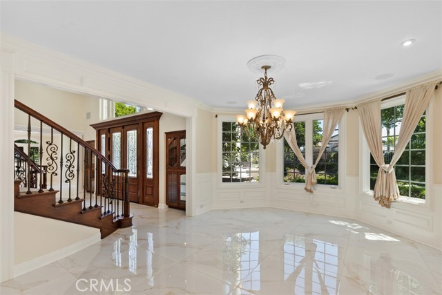 Detail Gallery Image 13 of 22 For 6863 Canyon Hill Dr, Riverside,  CA 92506 - 6 Beds | 6/1 Baths