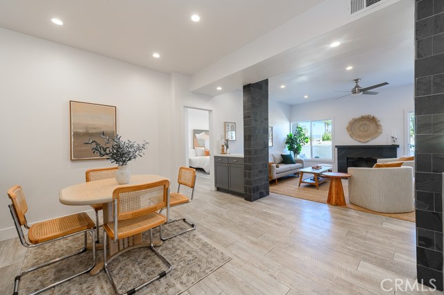 Detail Gallery Image 3 of 34 For 5420 Sylmar Ave #202,  Sherman Oaks,  CA 91401 - 2 Beds | 2 Baths