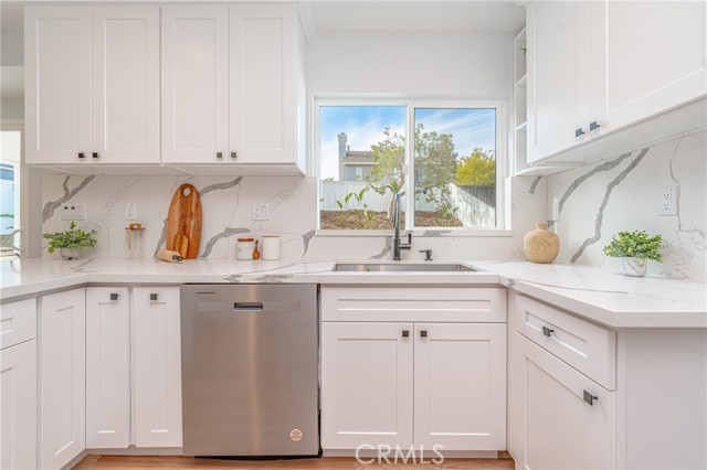 Detail Gallery Image 6 of 36 For 26687 Colt Dr, Corona,  CA 92883 - 4 Beds | 2/1 Baths
