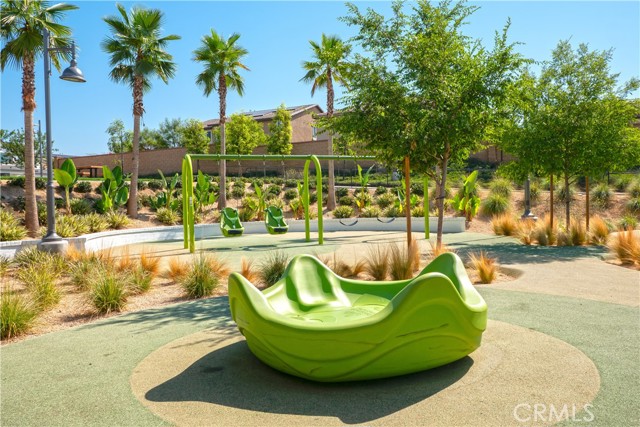 Detail Gallery Image 52 of 69 For 16657 Snowdrop Ln #2,  Fontana,  CA 92336 - 4 Beds | 3 Baths