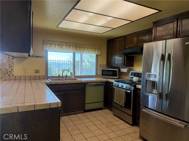 Detail Gallery Image 11 of 11 For 1633 Calle De Armonia, San Dimas,  CA 91773 - 3 Beds | 2 Baths