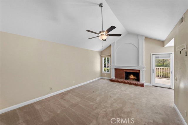 26021 Flintlock Ln, Laguna Hills CA: https://media.crmls.org/medias/1aec6b3c-90cc-47aa-8726-10fb2709ecb3.jpg