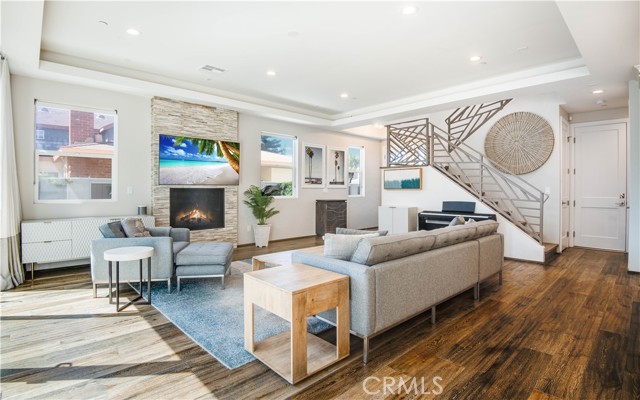 2206 Warfield Avenue, Redondo Beach, California 90278, 4 Bedrooms Bedrooms, ,3 BathroomsBathrooms,Residential,Sold,Warfield,SB22060456