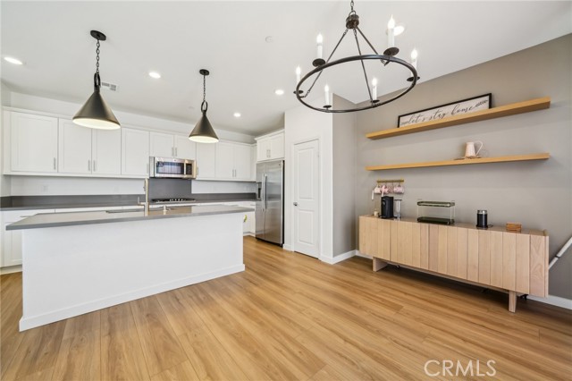 Detail Gallery Image 11 of 64 For 16233 Lozano St #2,  Fontana,  CA 92336 - 3 Beds | 2/1 Baths