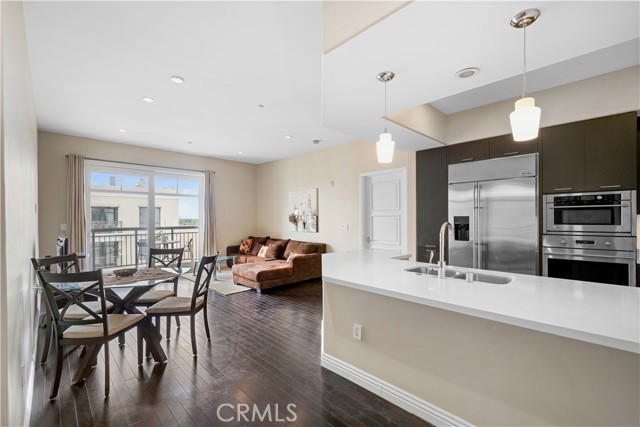 611 Caruso Avenue, Glendale CA: https://media.crmls.org/medias/1aedafb1-4020-4b8a-b269-6cece2972da1.jpg