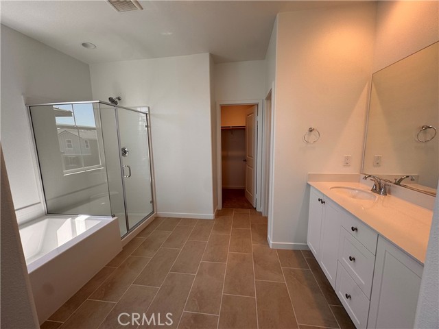 Detail Gallery Image 4 of 5 For 16512 Botanical Ln, Fontana,  CA 92336 - 4 Beds | 3 Baths