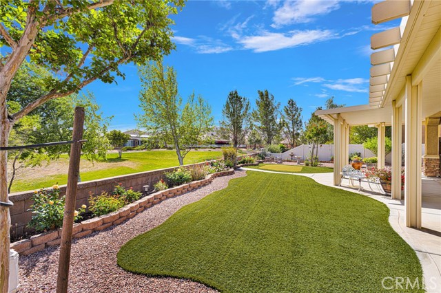 Detail Gallery Image 11 of 41 For 10429 Lanigan, Apple Valley,  CA 92308 - 2 Beds | 2 Baths