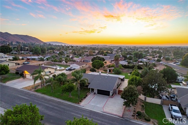 Detail Gallery Image 38 of 45 For 4683 Teasdale Ave, Jurupa Valley,  CA 92509 - 6 Beds | 3 Baths