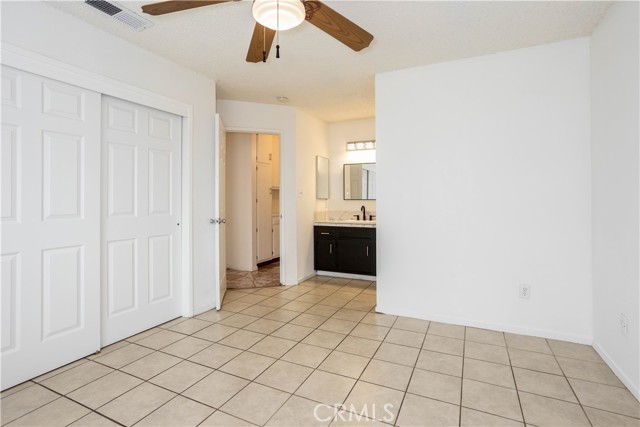 Detail Gallery Image 16 of 33 For 5905 Stone Bridge Ln, Bakersfield,  CA 93313 - 4 Beds | 2 Baths